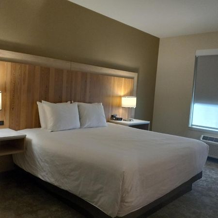 Radisson Hotel Pendleton Airport Exterior photo